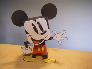 Marco Polo campeón desayuno Mickey Mouse recortable y armable. - Manualidades a Raudales