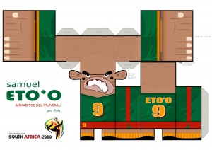 Papercraft del Futbolista Etoo. Manualidades a Raudales.