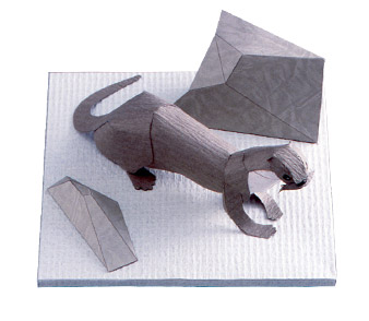 Papercraft de una nutria japonesa. Manualidades a Raudales.