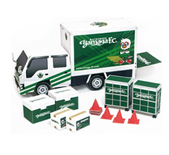 Papercraft recortable del Camión Yamaga. Manualidades a Raudales.
